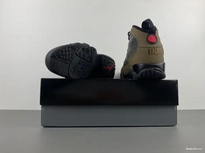 One Kick HV4794-030 Jordan 9 Olive Air 0627